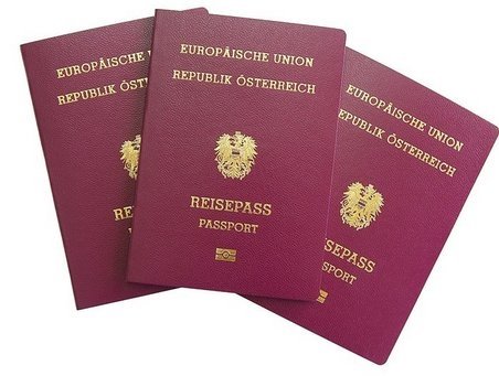 csm Sicherheitsreisepass dreifach1 35643223b0 1